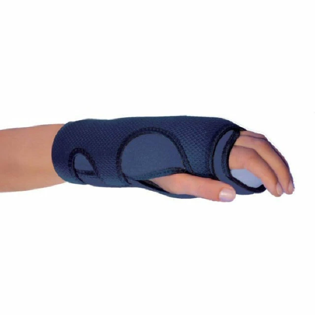 FUTURO™ Futuro Wrist Sleep Support - Adjustable To Fit Right Or Left Hand 5 FUTURO™ Futuro Wrist Sleep Support - Adjustable To Fit Right Or Left Hand - Image 3